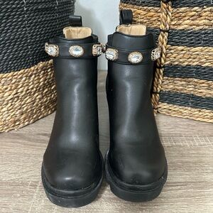 Steve Madden Ankle Booties.